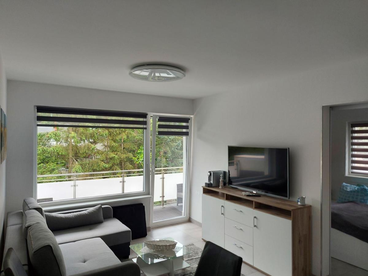 Nowy Apartament Z Balkonem Lägenhet Świnoujście Exteriör bild